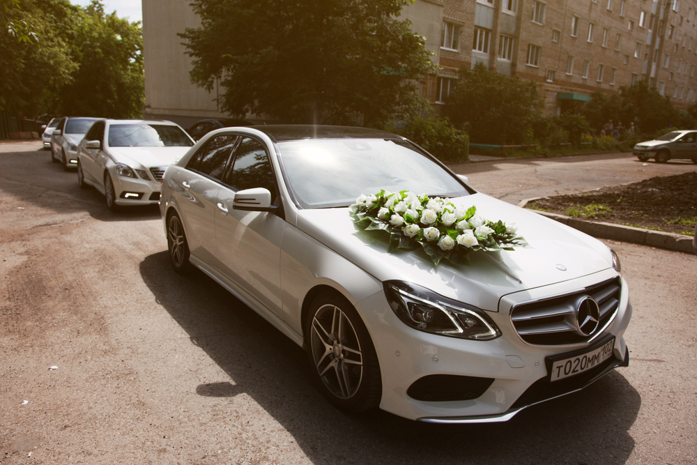 What Are the Most Popular Wedding Car Choices for Brides and Grooms in London?